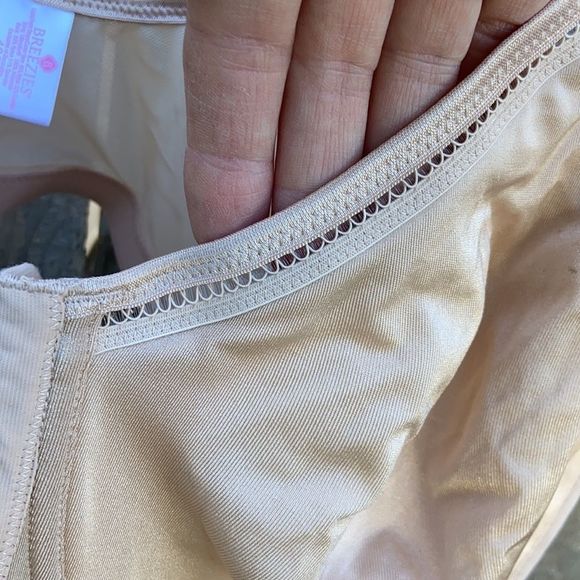 NWOT Breezies underwire bra 48C - Picture 4 of 8